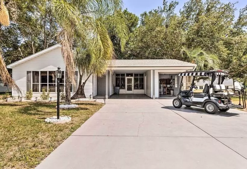 Inviting Lady Lake House: In The Village!