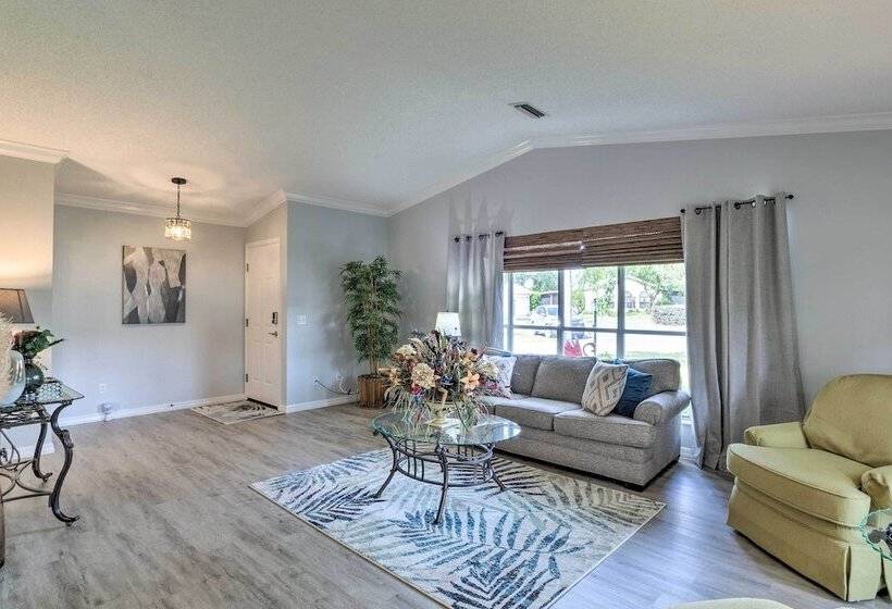 Inviting Lady Lake House: In The Village!