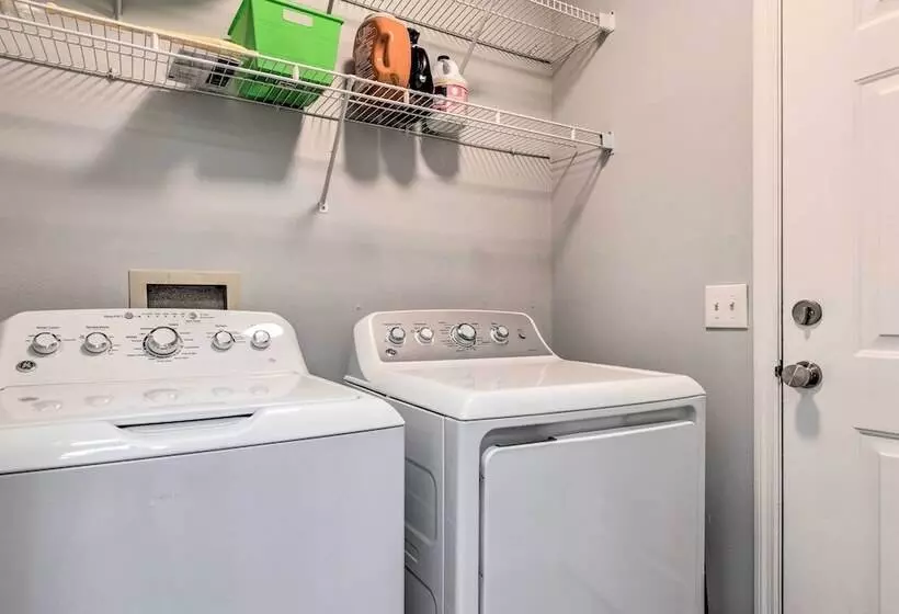 Inviting Lady Lake House: In The Village!