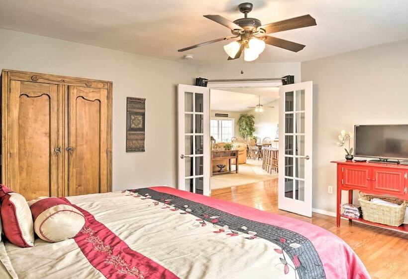 Kimberling City Home W/ Game Room & Lake Access