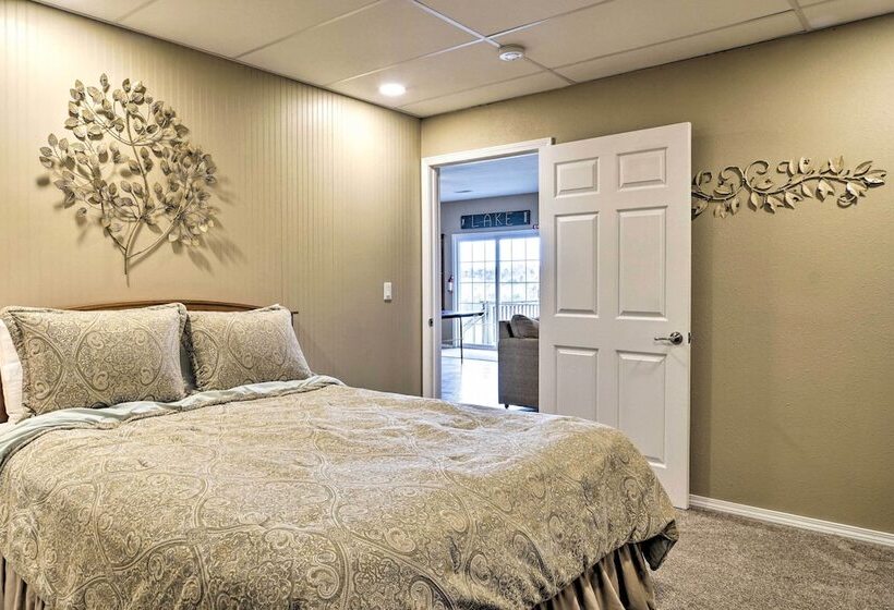 Kimberling City Home W/ Game Room & Lake Access