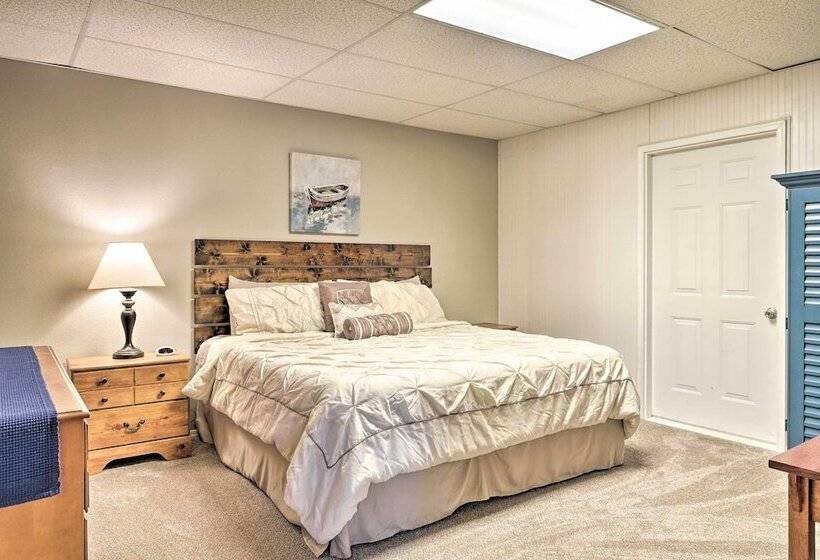 Kimberling City Home W/ Game Room & Lake Access