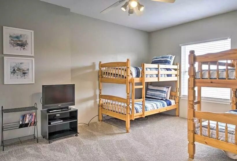 Kimberling City Home W/ Game Room & Lake Access