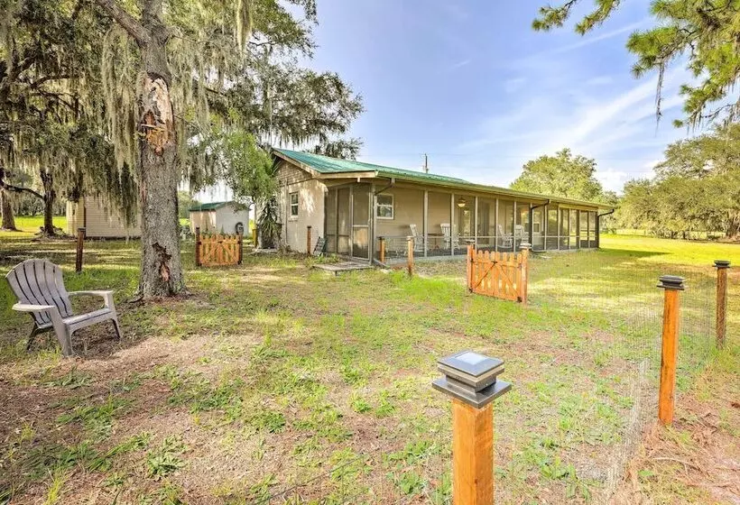 Lakeside Crescent City Cottage: Boat + Dock!