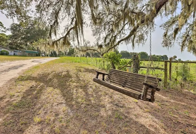 Lakeside Crescent City Cottage: Boat + Dock!
