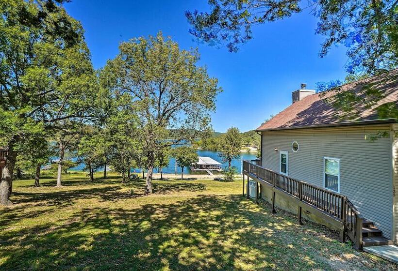 Lakeside Reeds Spring Home W/ Pool Access & Deck!