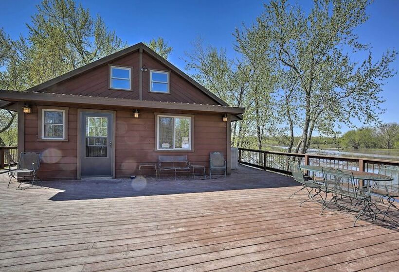 Lodge On 240 Acres W/ Deck, Grill & Fire Pit!