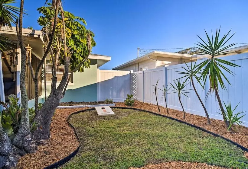 Lush Seminole Surf Inn W/ Backyard Fire Pit!