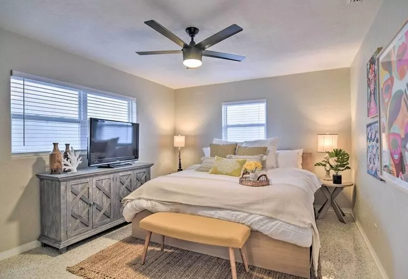 Lush Seminole Surf Inn W/ Backyard Fire Pit!