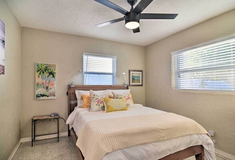 Lush Seminole Surf Inn W/ Backyard Fire Pit!