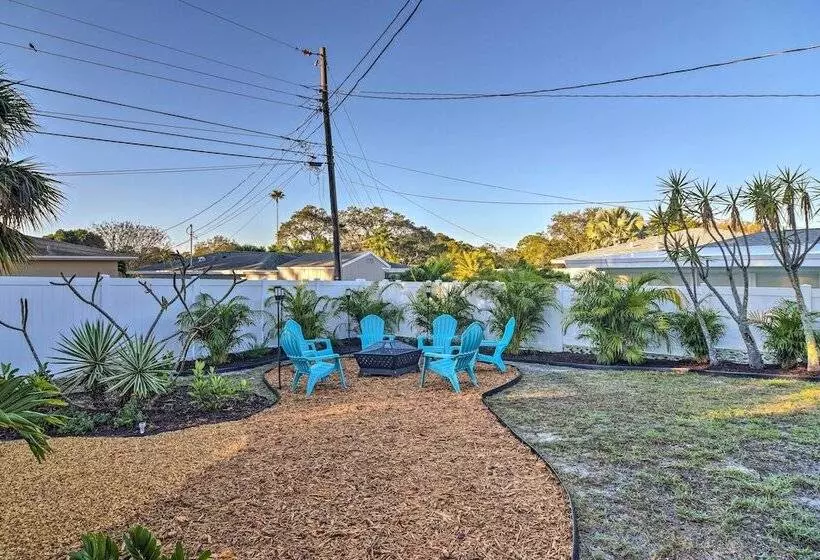 Lush Seminole Surf Inn W/ Backyard Fire Pit!