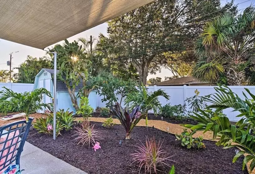 Lush Seminole Surf Inn W/ Backyard Fire Pit!