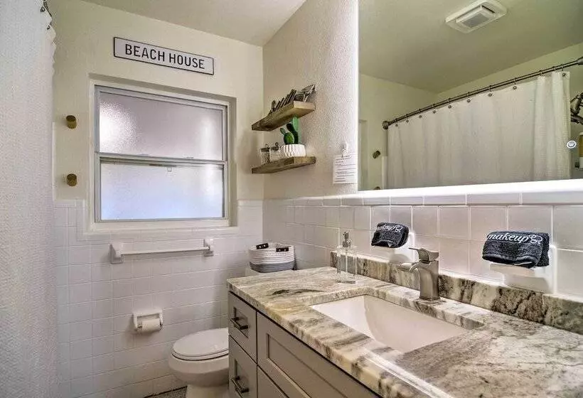 Lush Seminole Surf Inn W/ Backyard Fire Pit!