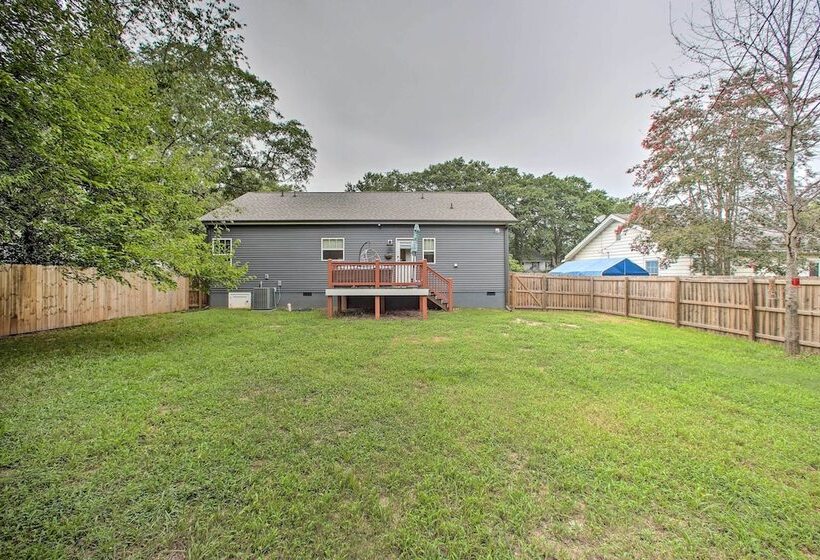 2 Mi To Downtown: Luxe Greenville Retreat!