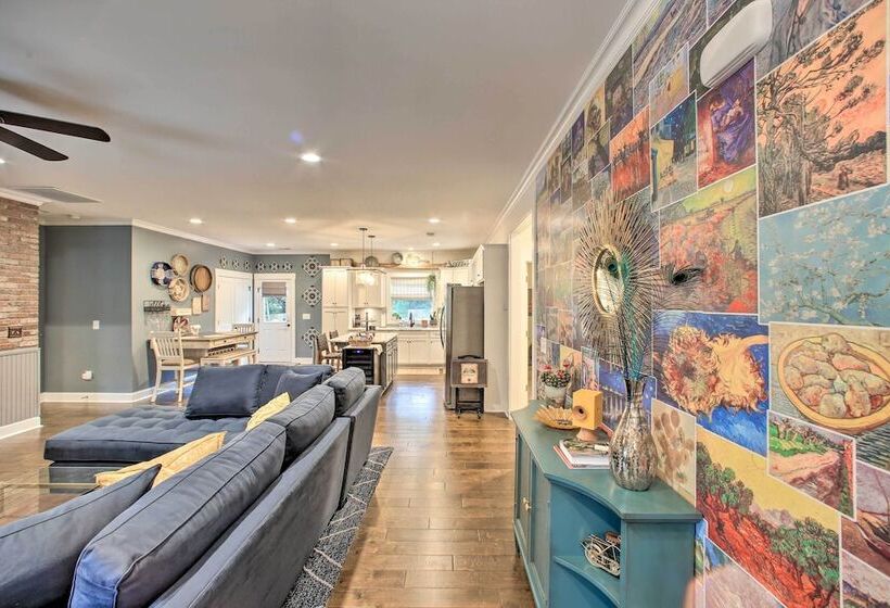 2 Mi To Downtown: Luxe Greenville Retreat!