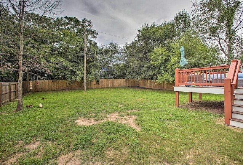 2 Mi To Downtown: Luxe Greenville Retreat!