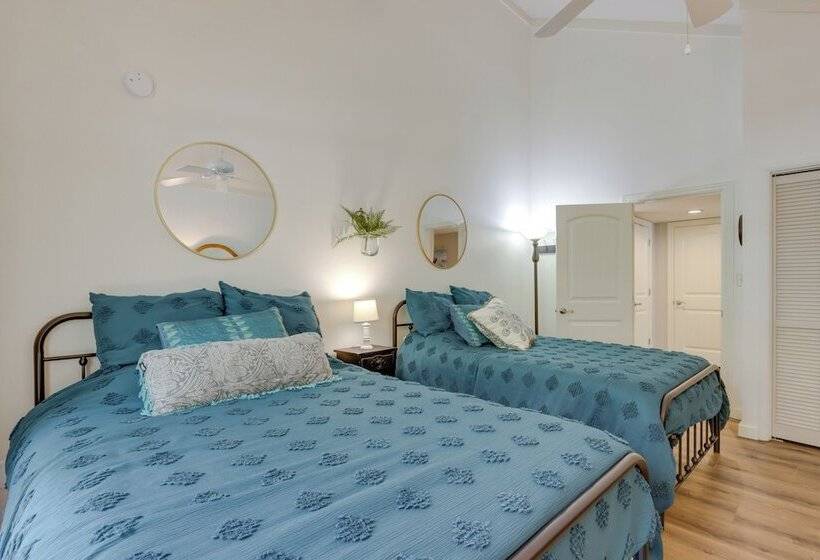 Spacious Decks & Dock: Margaritaville Home!