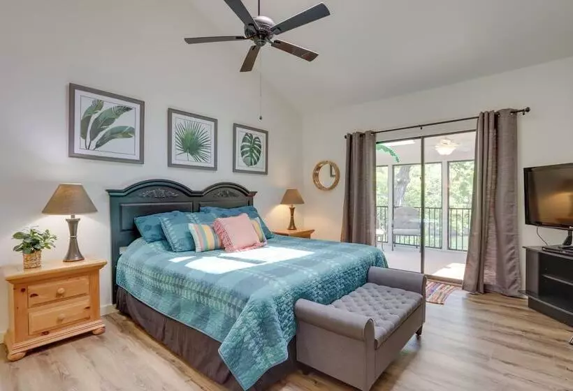 Spacious Decks & Dock: Margaritaville Home!