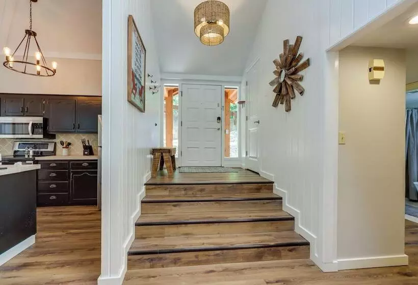 Spacious Decks & Dock: Margaritaville Home!