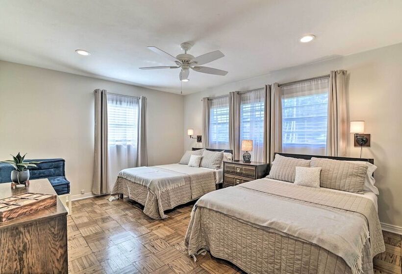 Mid Century Modern Escape In Central Lakeland!