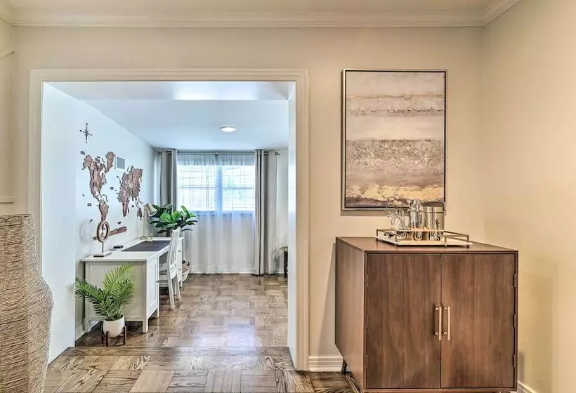 Mid Century Modern Escape In Central Lakeland!