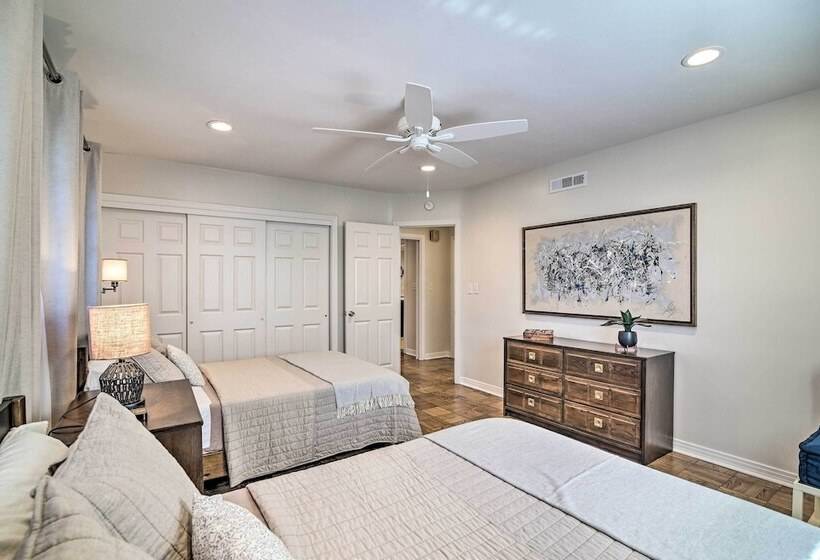 Mid Century Modern Escape In Central Lakeland!