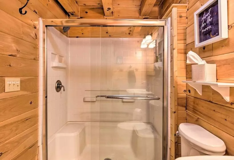 Hot Tub Soaks! Moonshine Manor Near Lake Lure