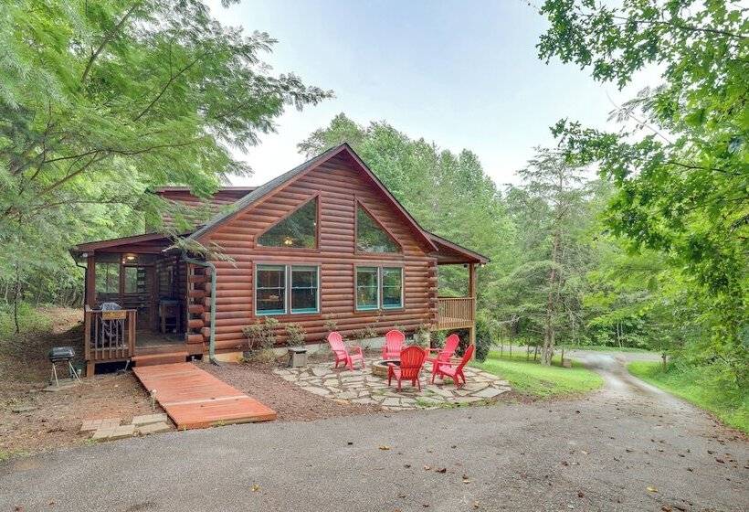 Moonshine Manor  Cabin W/ Hot Tub, Near Lake Lure