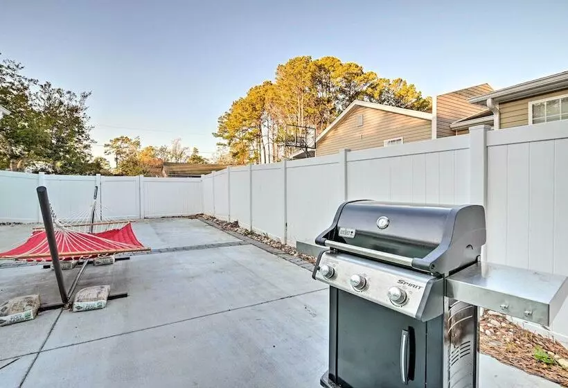 Murrells Inlet Home W/ Fire Pit: Near Beaches