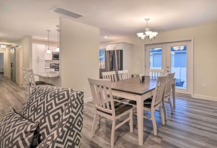 Murrells Inlet Home W/ Fire Pit: Near Beaches