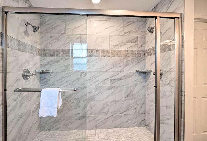 Murrells Inlet Home W/ Fire Pit: Near Beaches