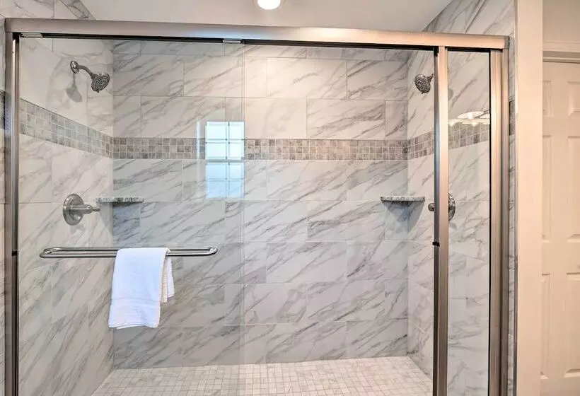 Murrells Inlet Home W/ Fire Pit: Near Beaches