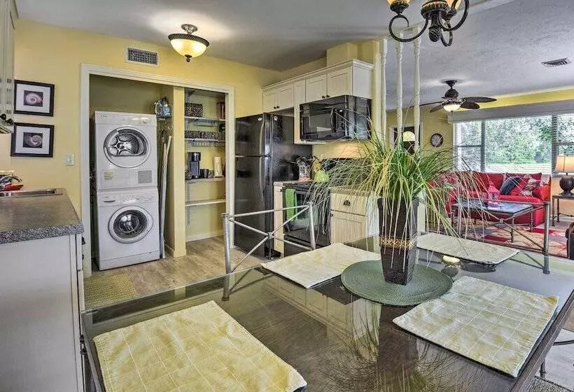 Charming Nokomis Home: Walk To Beach!