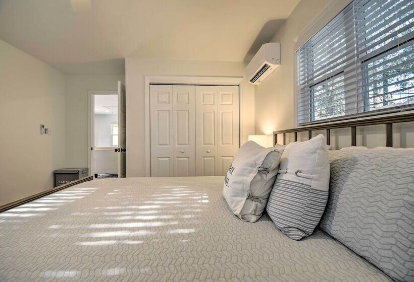 North Myrtle Beach Retreat: 3 Blocks To Beach