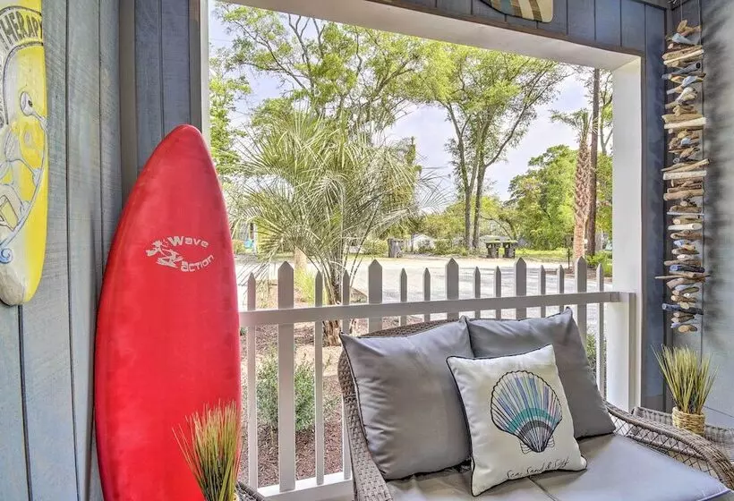 Ocean Isle Beach Home W/ Shared Lanai & Grill