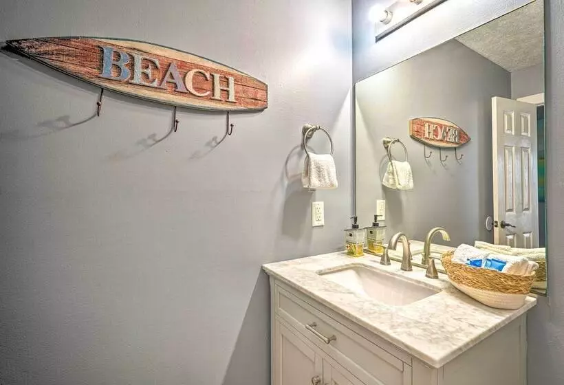 Pcb Duplex W/ Patio   Steps To Beach!