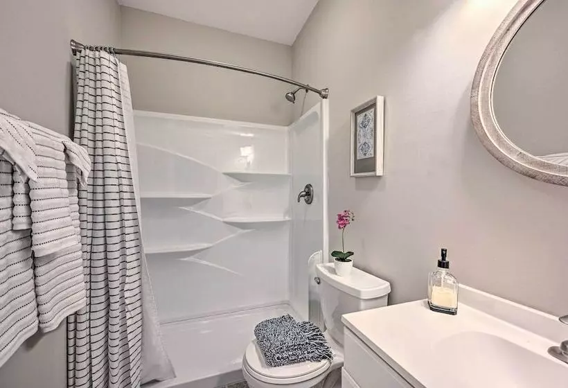 Pet Friendly Central Cottage: 2 Miles To Clemson!