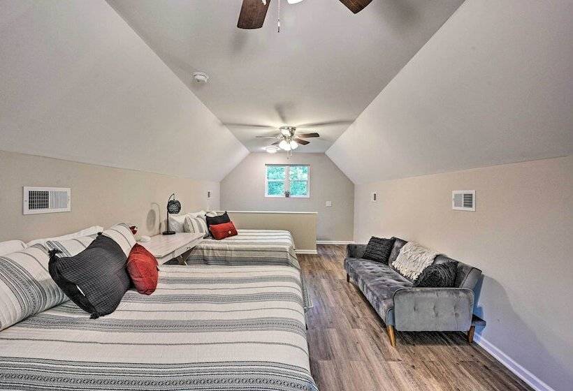 Pet Friendly Central Cottage: 2 Miles To Clemson!