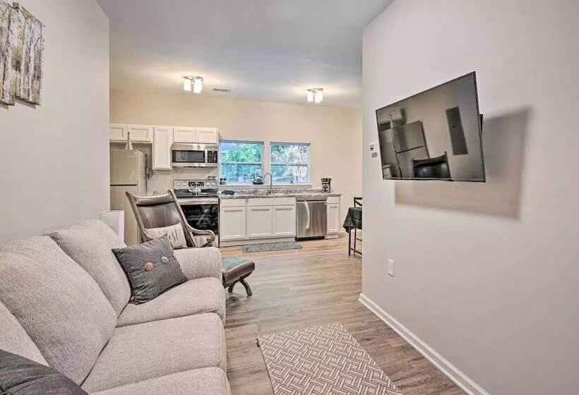Pet Friendly Central Cottage: 2 Miles To Clemson!
