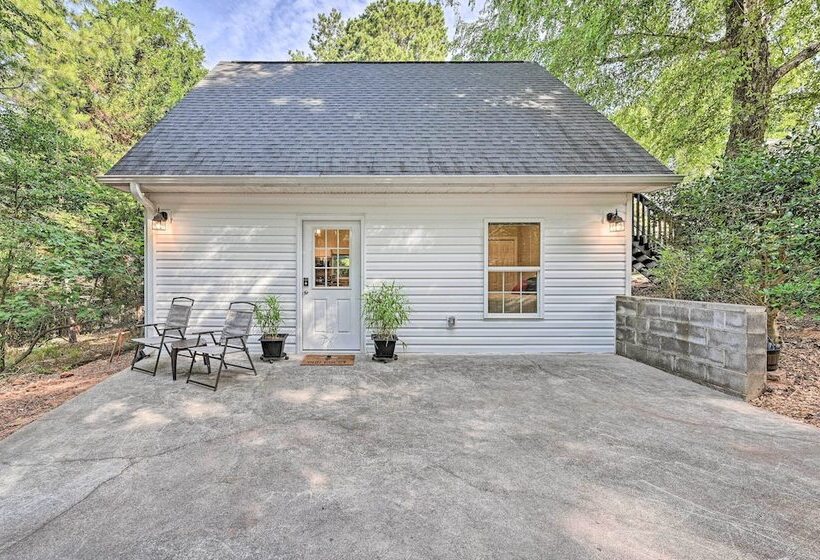 Pet Friendly Central Cottage: 2 Miles To Clemson!
