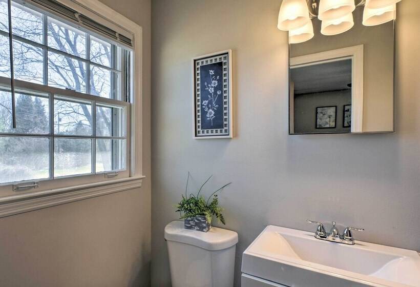 Pet Friendly Easley Family House W/ Game Room