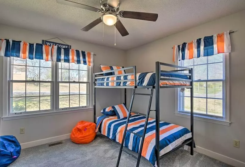 Pet Friendly Easley Family House W/ Game Room