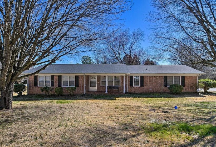 Pet Friendly Easley Family House W/ Game Room