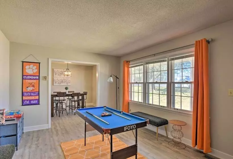 Pet Friendly Easley Family House W/ Game Room