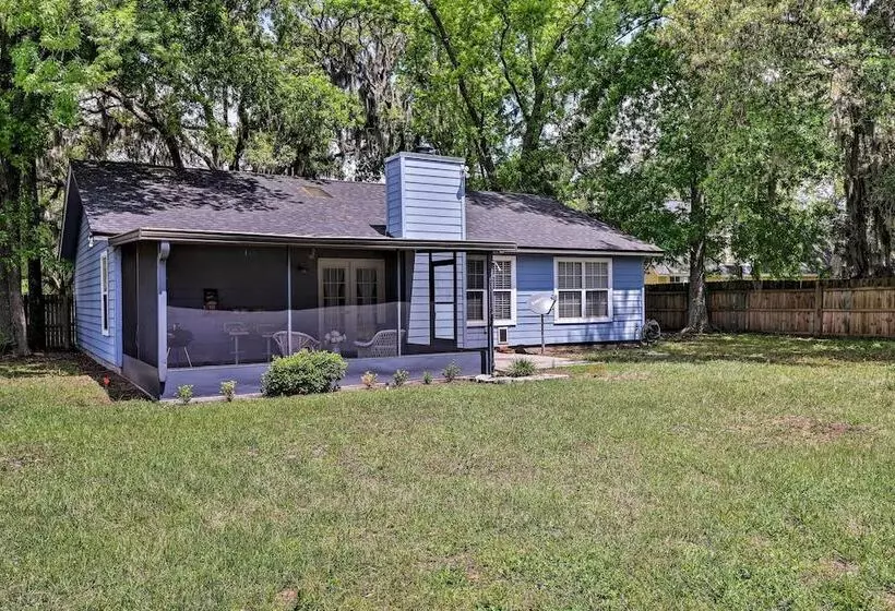 Pet Friendly Amelia Island Home ~ 1 Mi To Beach!