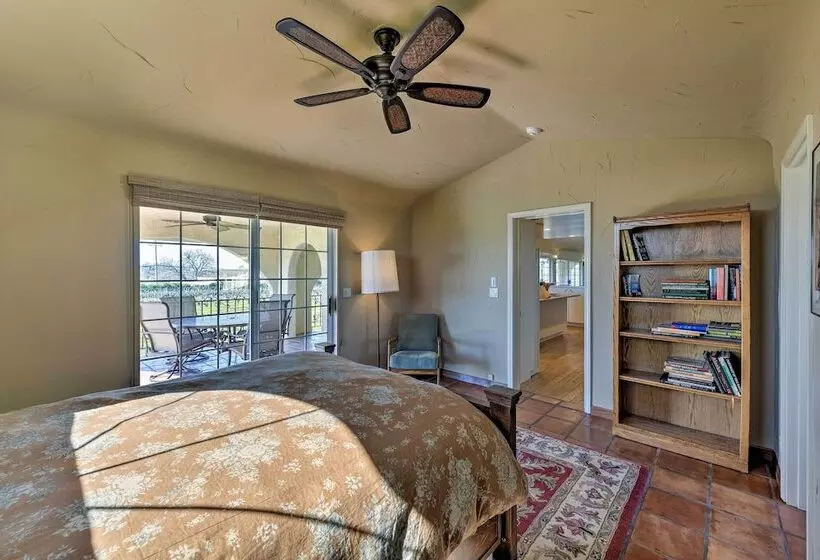 Working Vineyard & Private Pool: Villa In Plymouth