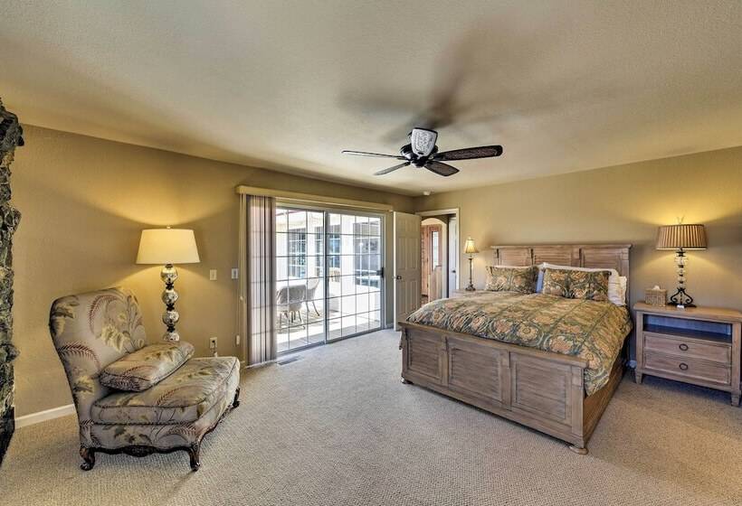 Working Vineyard & Private Pool: Villa In Plymouth