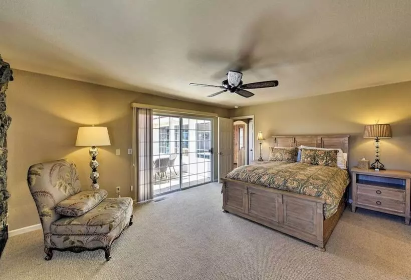 Working Vineyard & Private Pool: Villa In Plymouth