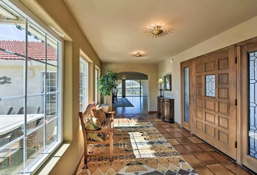 Working Vineyard & Private Pool: Villa In Plymouth