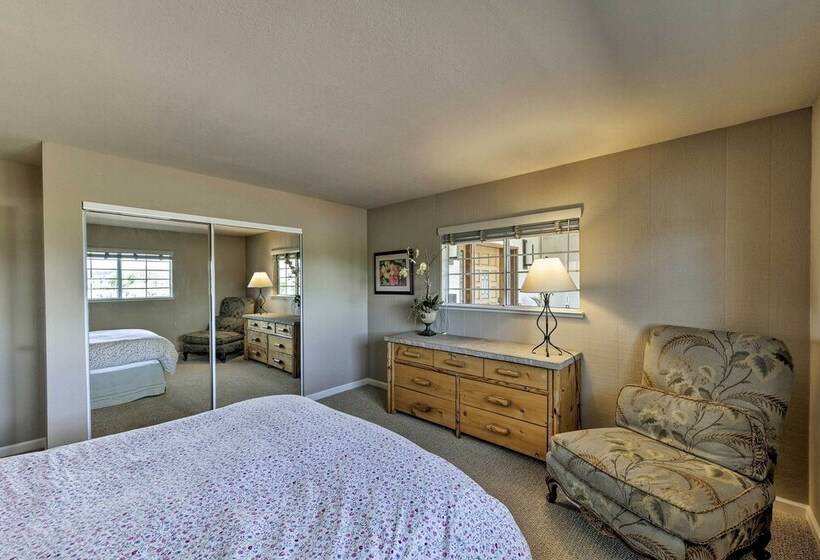 Working Vineyard & Private Pool: Villa In Plymouth